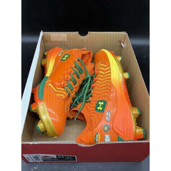 Athletic_Shoes